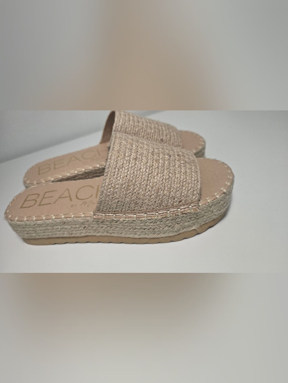 Beach By Matisse Sandals Slides Size 8